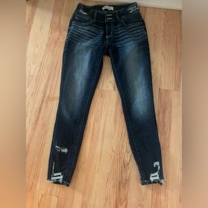 BKE Stella stretch size 27 jeans. Straight leg Dark wash. Brand new!